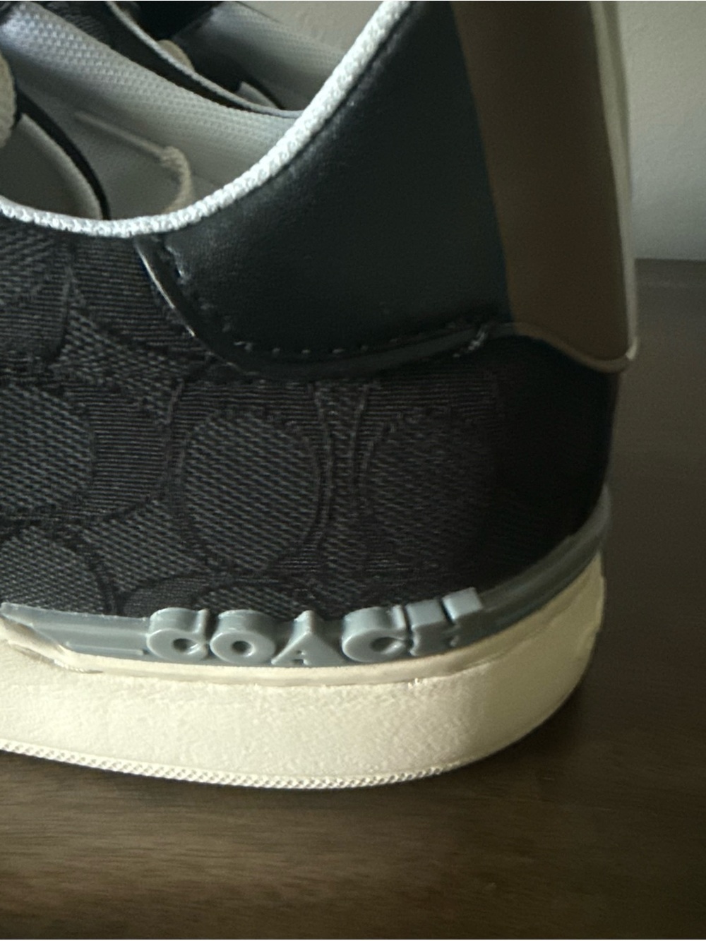 Coach Clip Low Top Signature Sneaker In Black Men’s Size 13D With Box - Picture 7 of 8